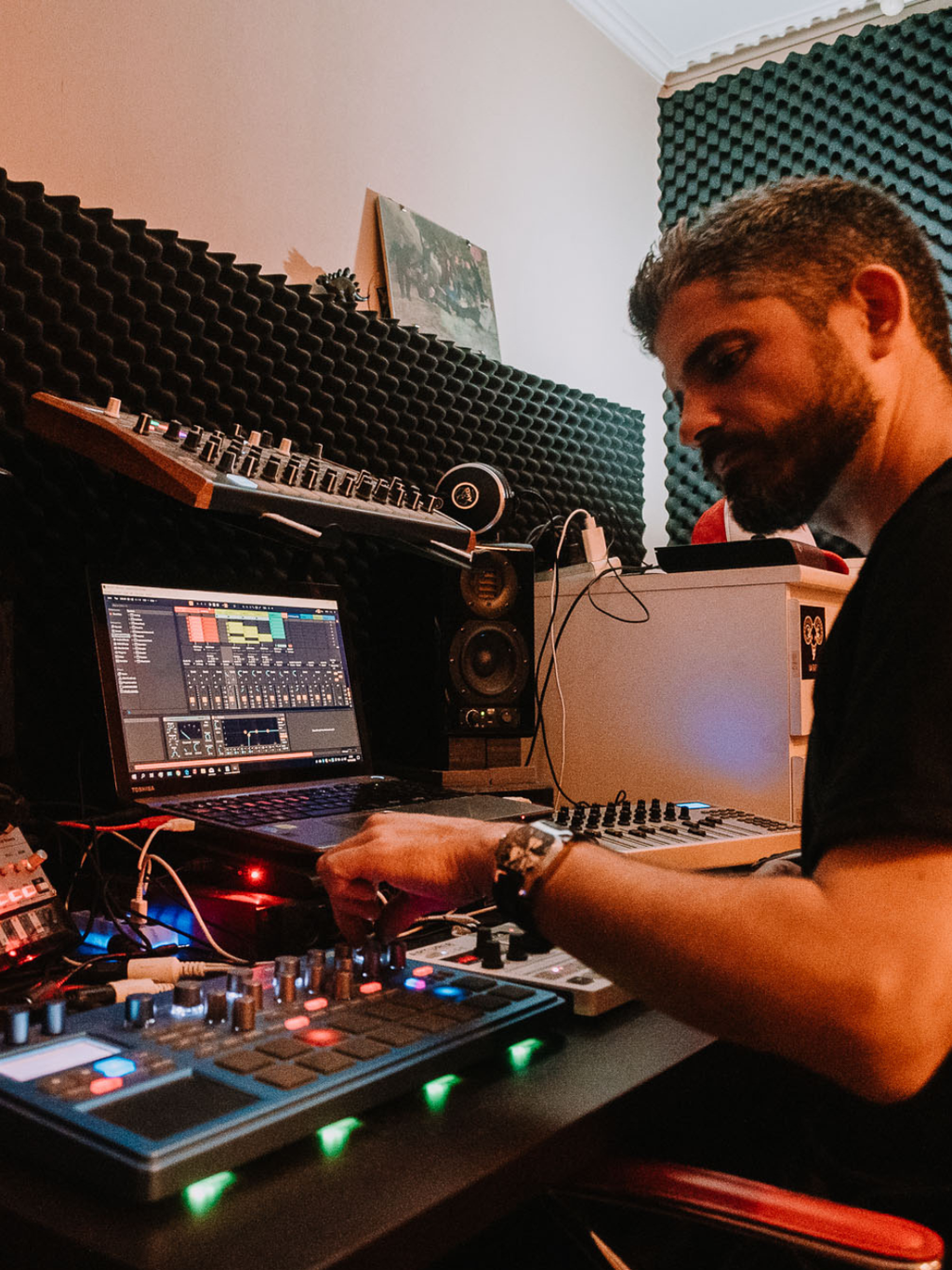 PERSONALIZADO: CLASES PRESENCIALES DE DJ CON SARNIVAL
