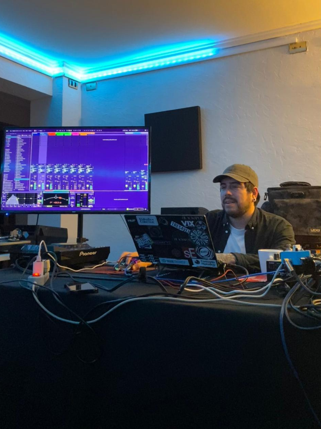 PERSONALIZADO: CLASES PRESENCIALES DE DJ Y PRODUCCIÓN MUSICAL ONLINE CON SAM WILSON