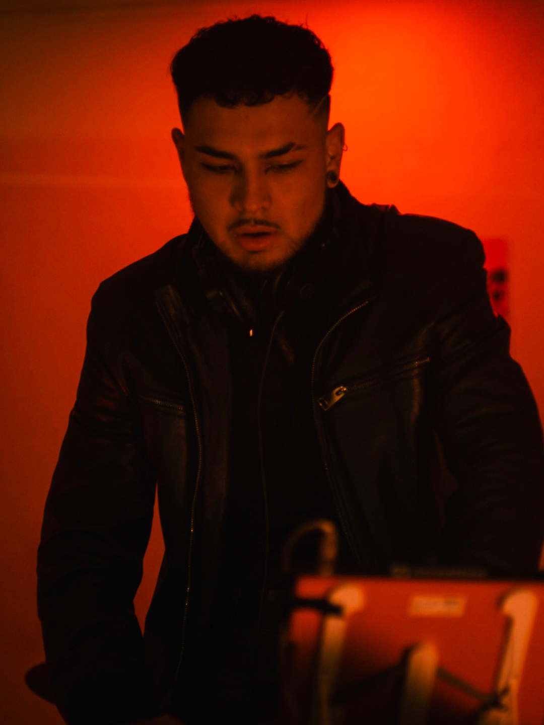 PERSONALIZADO: CLASES PRESENCIALES DE DJ CON KEMATI