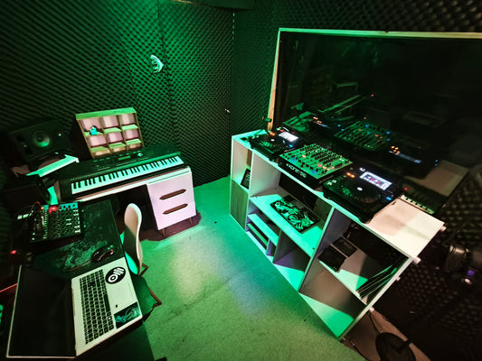 Cabina DJ 3 - Sala de Ensayo: 24 Horas