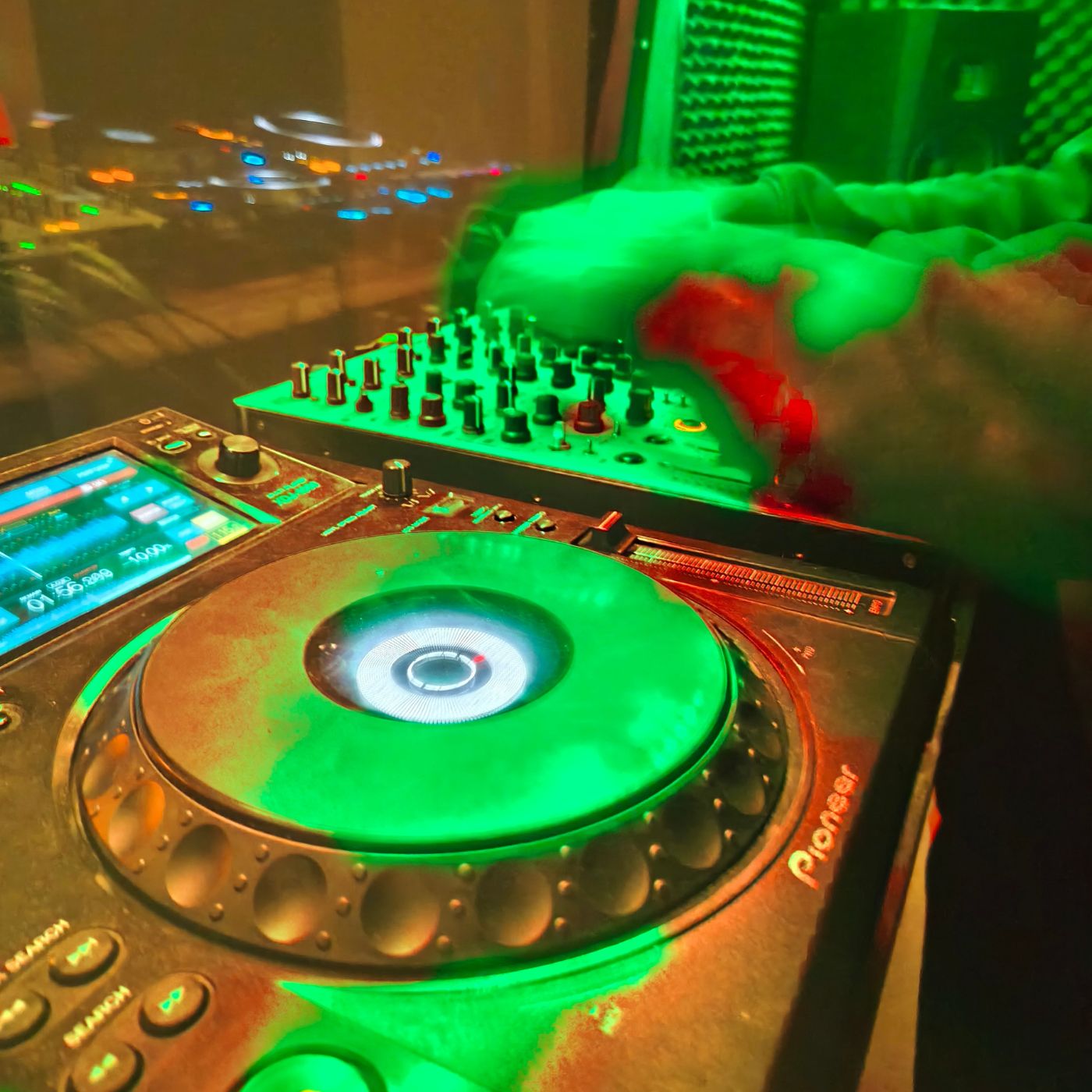 Cabina DJ - Sala de Ensayo: 3 Horas