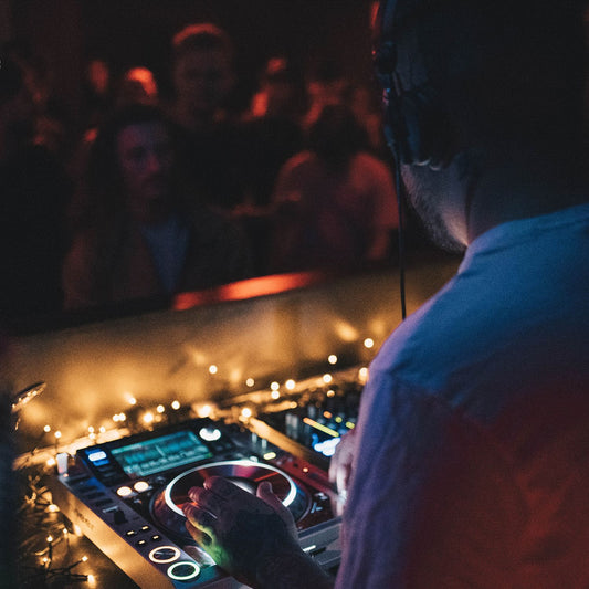 Curso de DJ y Mezcla en CDJ-3000 & Xone:96